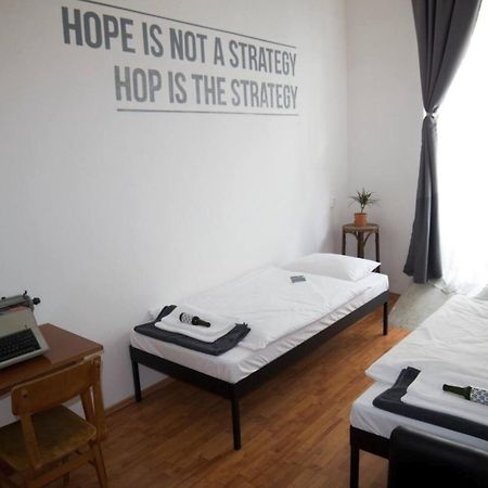 Bed'N'Beer Apartment บูดาเปสต์ ภายนอก รูปภาพ
