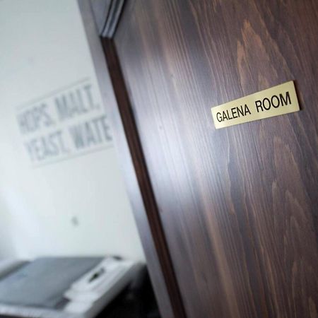 Bed'N'Beer Apartment บูดาเปสต์ ภายนอก รูปภาพ