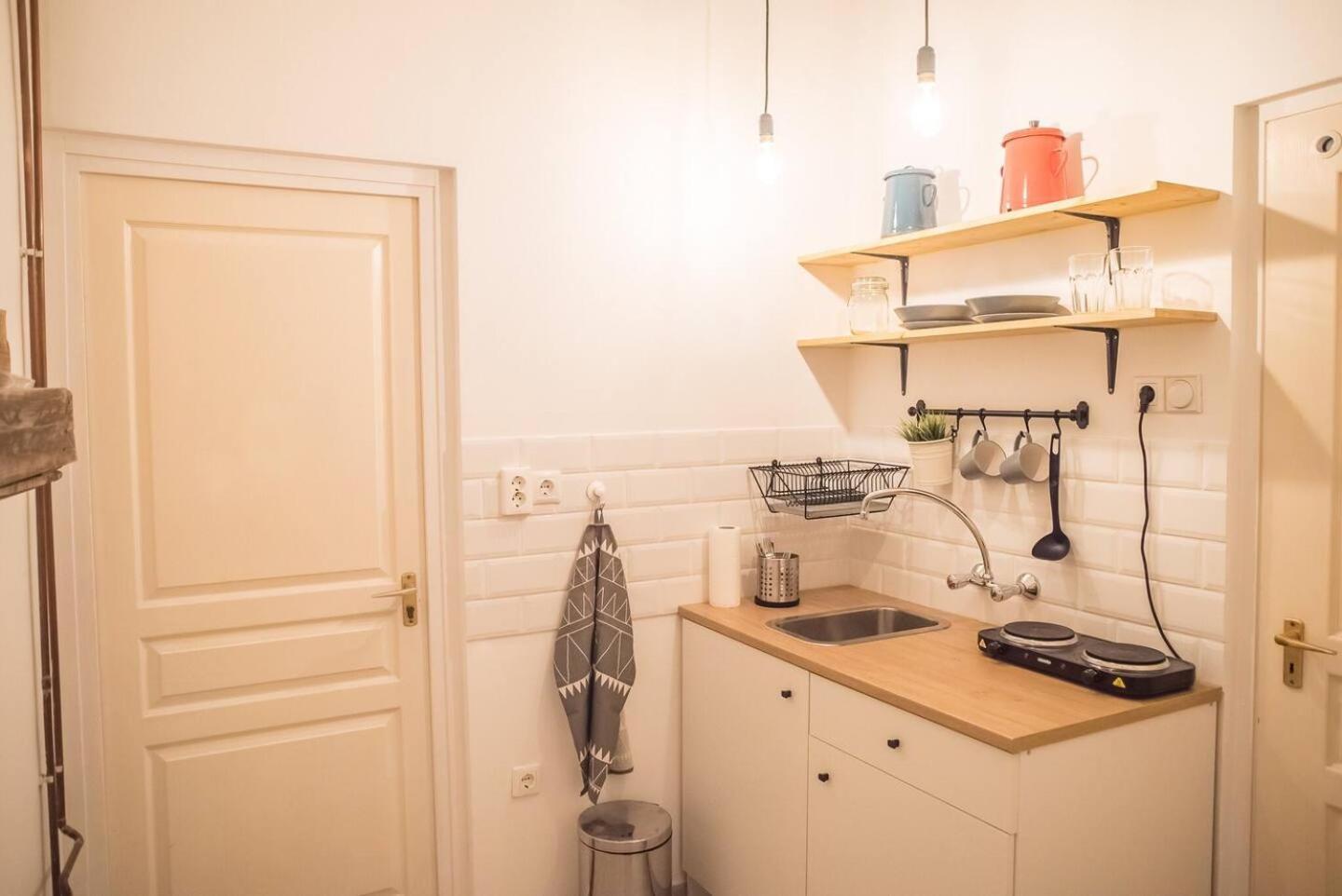 Bed'N'Beer Apartment บูดาเปสต์ ภายนอก รูปภาพ