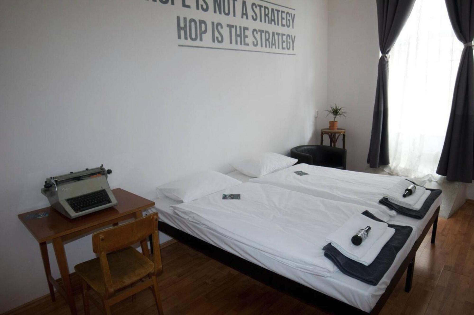 Bed'N'Beer Apartment บูดาเปสต์ ภายนอก รูปภาพ