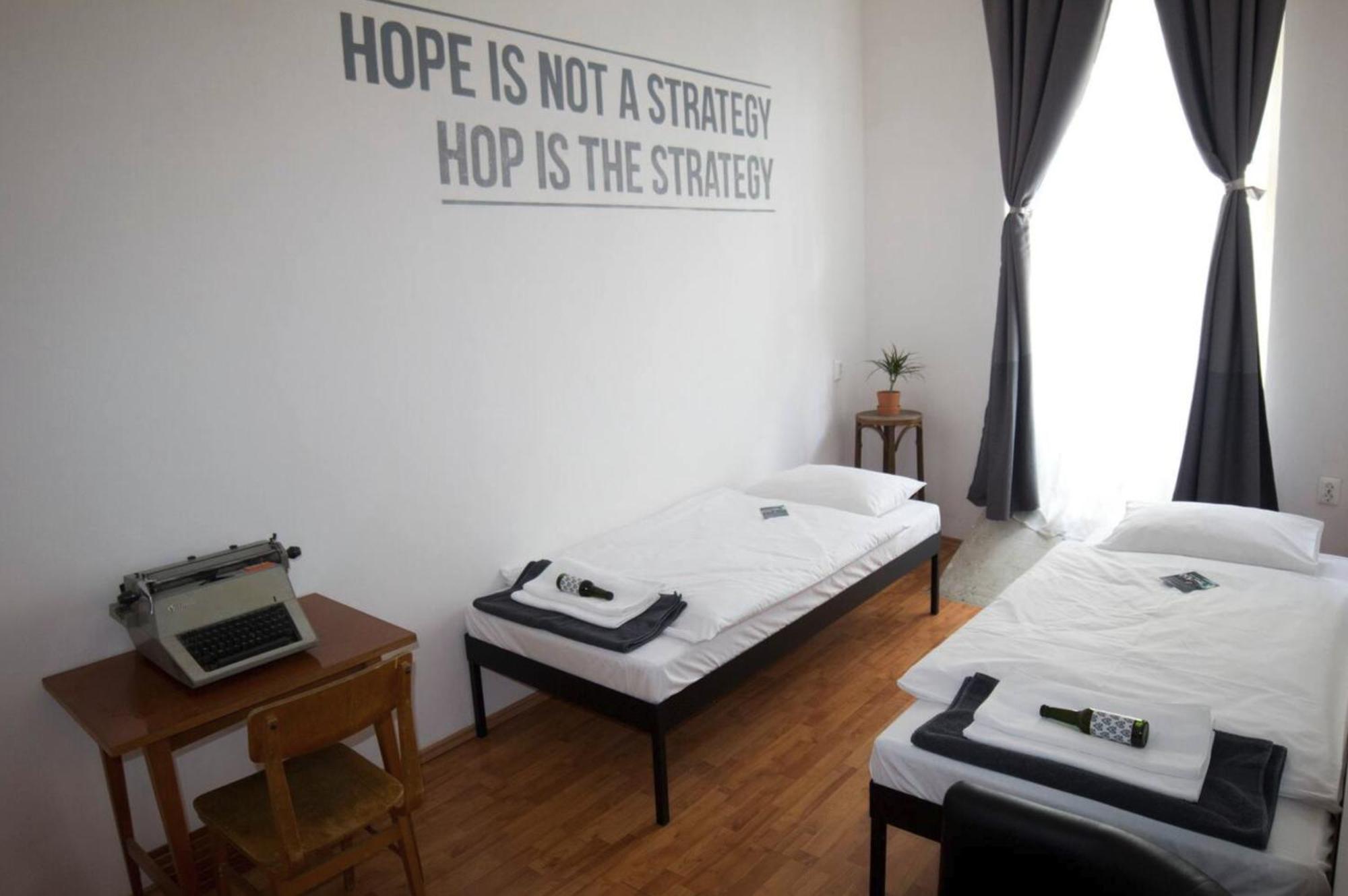 Bed'N'Beer Apartment บูดาเปสต์ ภายนอก รูปภาพ