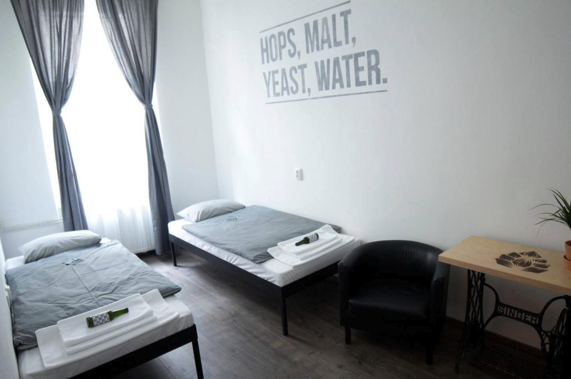 Bed'N'Beer Apartment บูดาเปสต์ ภายนอก รูปภาพ