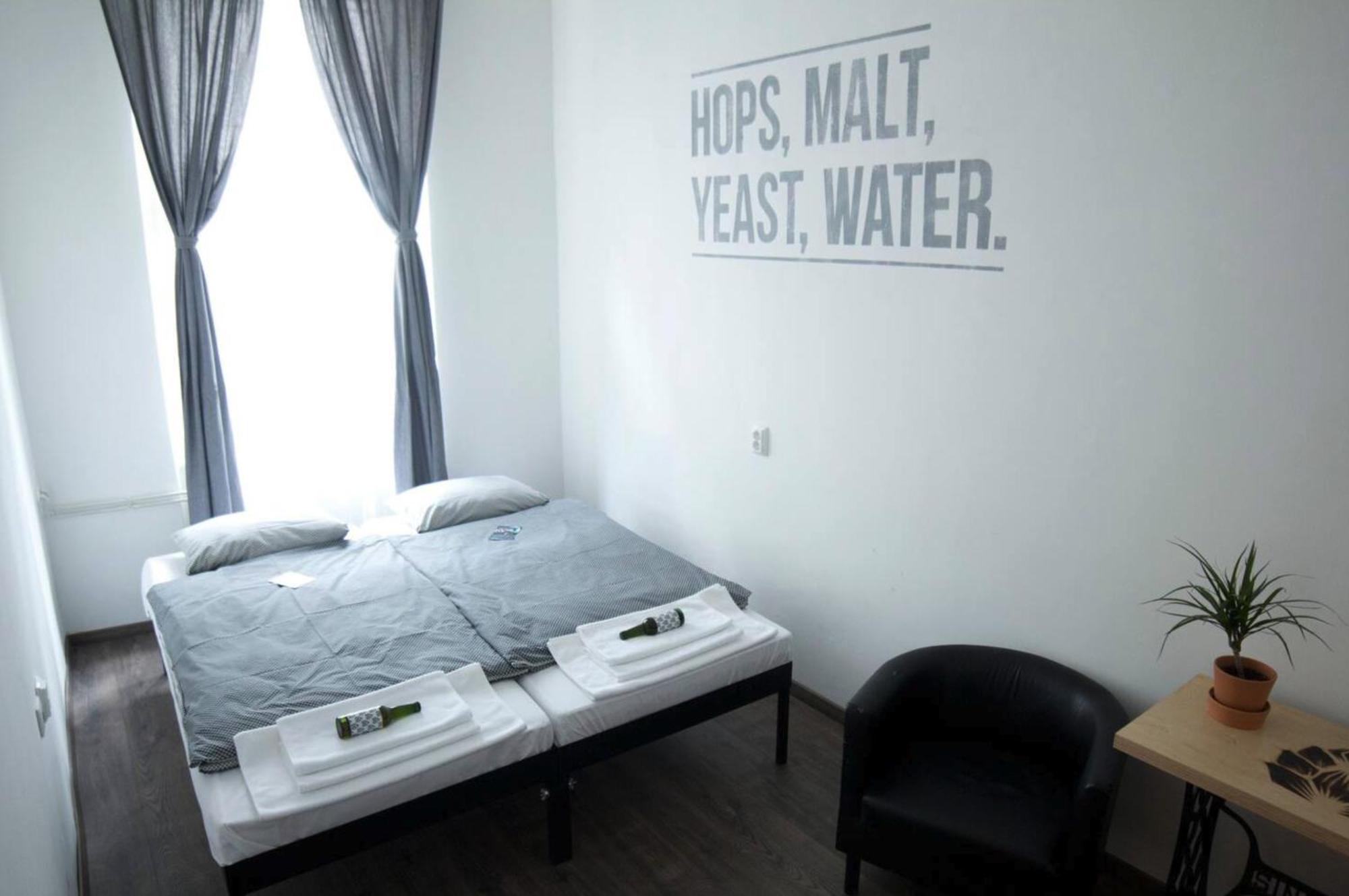 Bed'N'Beer Apartment บูดาเปสต์ ภายนอก รูปภาพ
