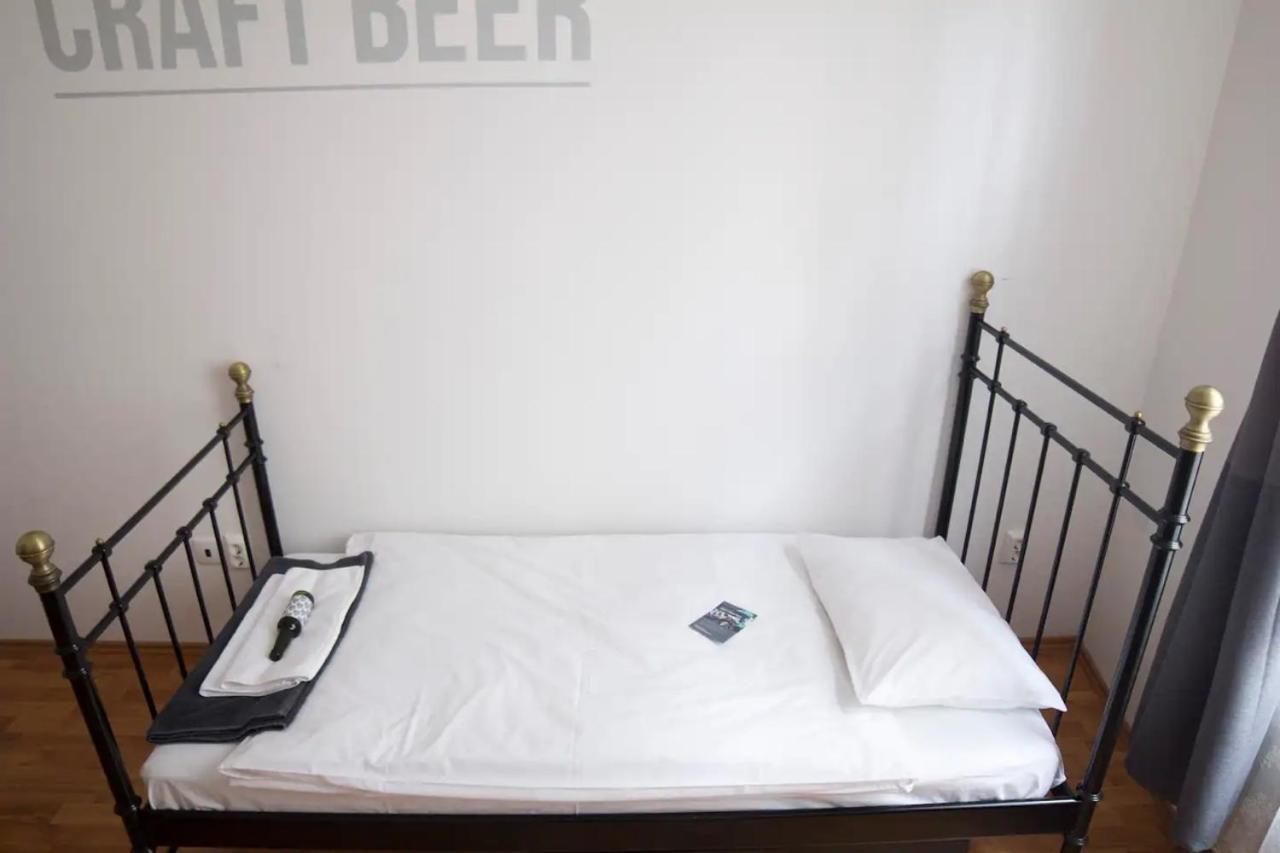 Bed'N'Beer Apartment บูดาเปสต์ ภายนอก รูปภาพ
