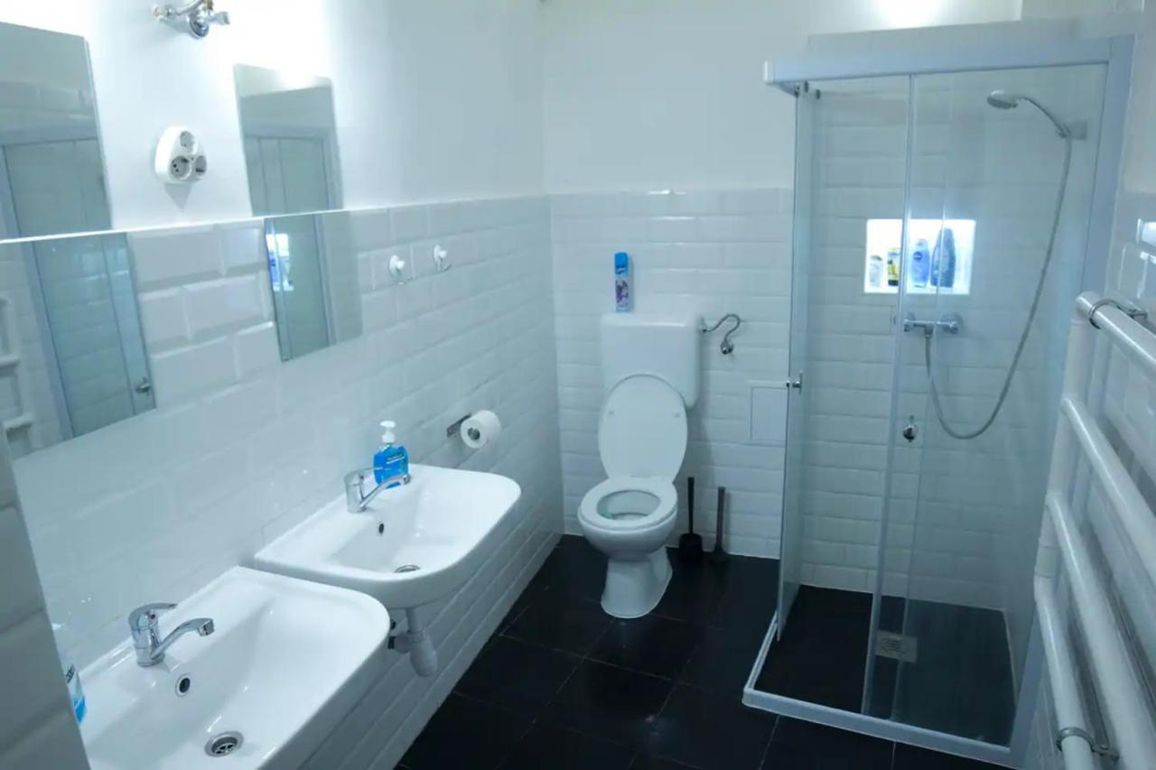 Bed'N'Beer Apartment บูดาเปสต์ ภายนอก รูปภาพ